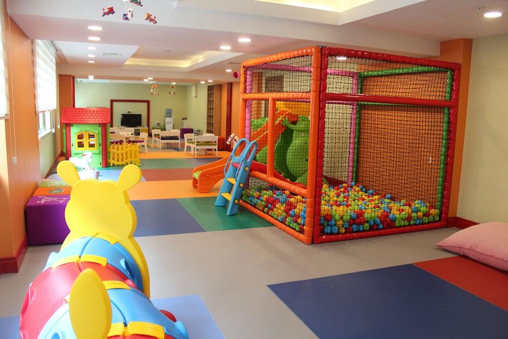 Children’s Play Area - Indoor