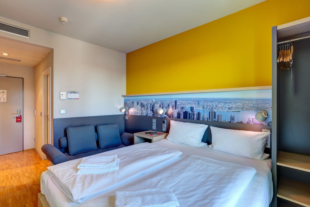 MEININGER Hotel Frankfurt/Main Messe galeri fotoğrafı