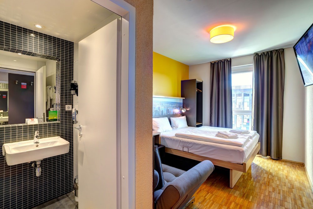 MEININGER Hotel Frankfurt/Main Messe galeri fotoğrafı