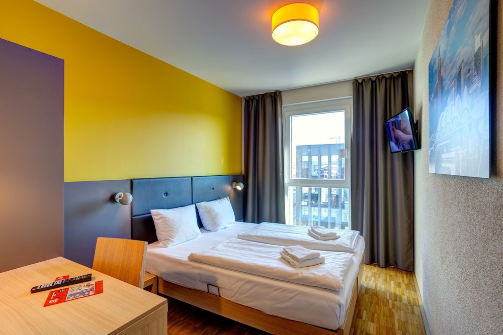 MEININGER Hotel Frankfurt/Main Messe galeri fotoğrafı