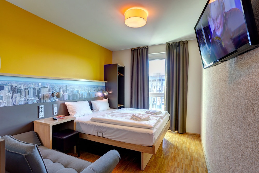 MEININGER Hotel Frankfurt/Main Messe galeri fotoğrafı