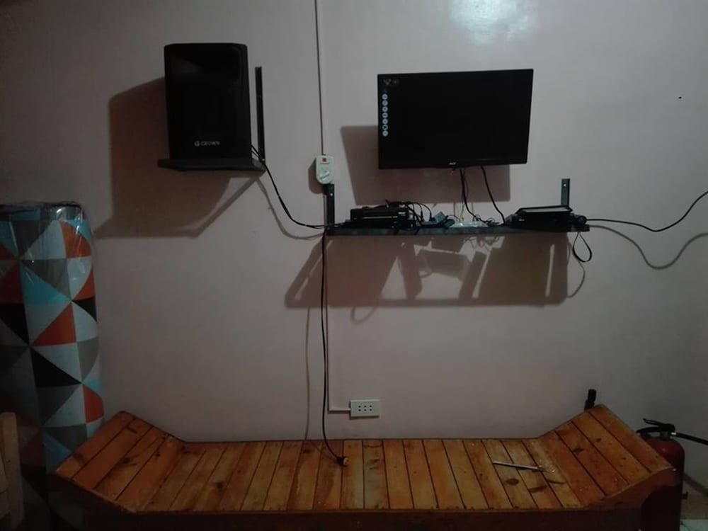 Antipolo Beach Haus Annex