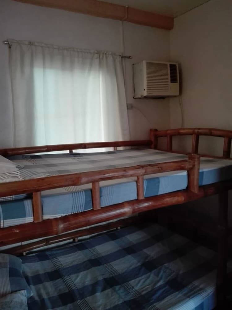 Antipolo Beach Haus Annex