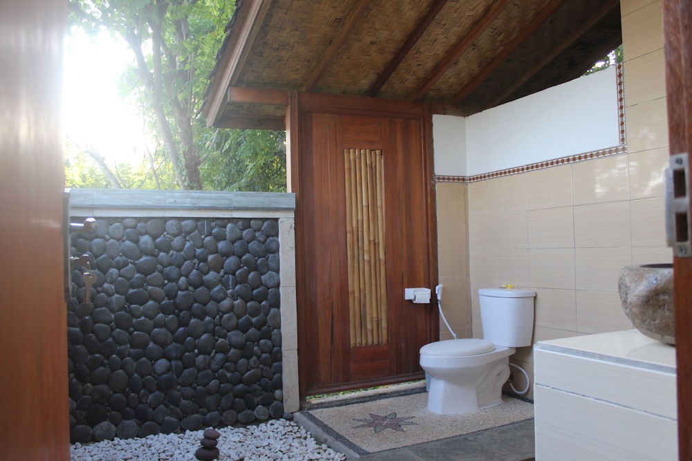 Frangipani Inn & Restaurant