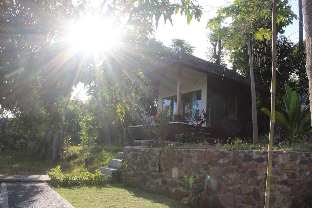 Frangipani Inn & Restaurant
