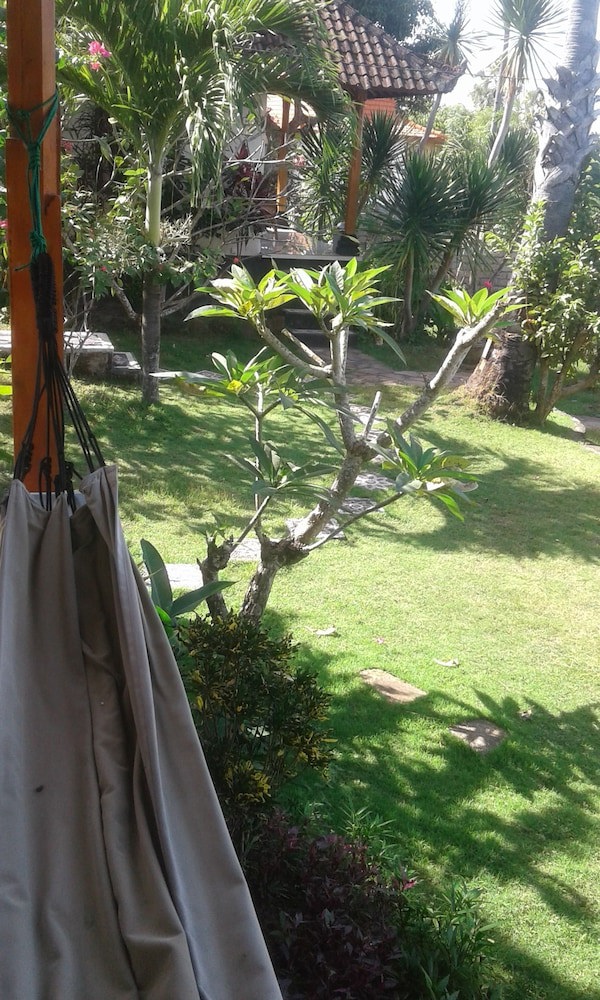 Frangipani Inn & Restaurant