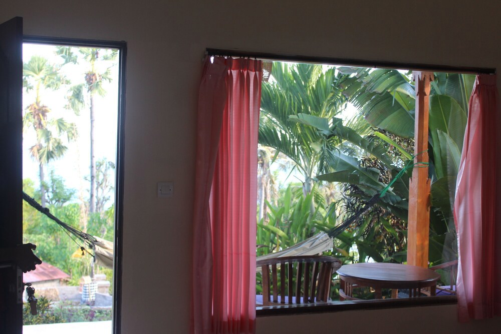 Frangipani Inn & Restaurant