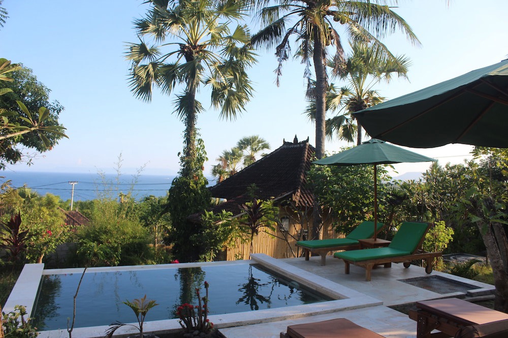 Frangipani Inn & Restaurant
