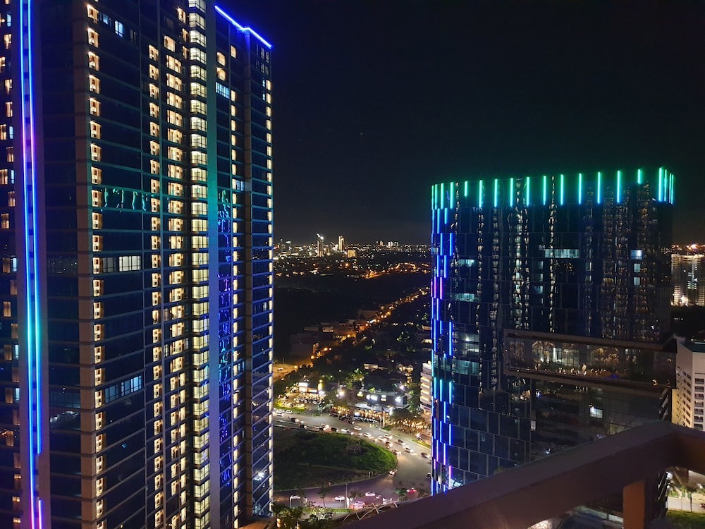 Cosmy Orchard Apartment