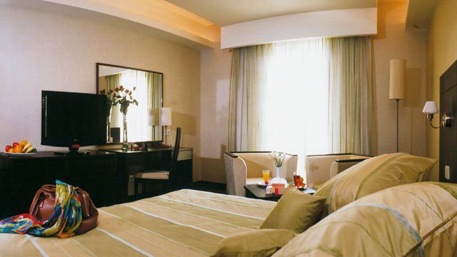 Parsian Evin Hotel