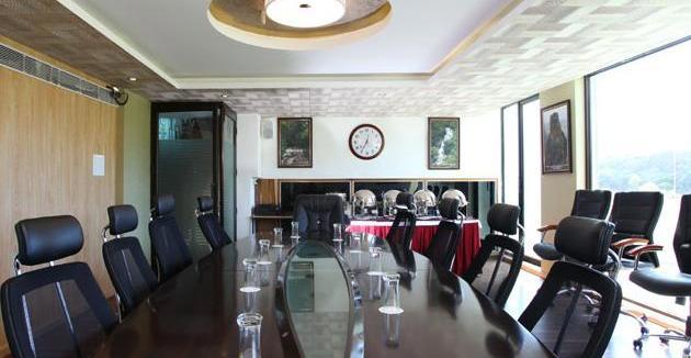 Hotel Tigers Roare'