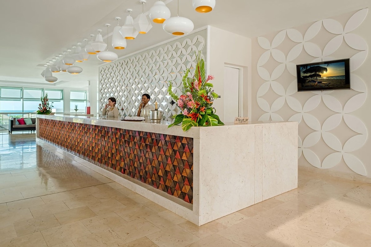 Roc Casa Del Mar
