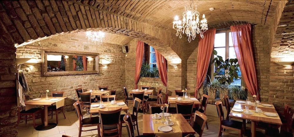 Hotel Andel fotoğrafı