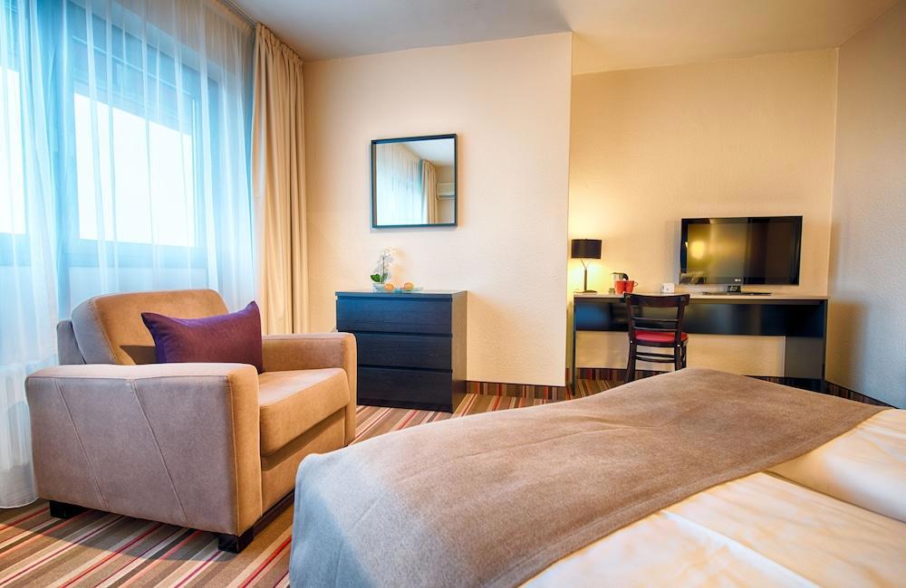 Leonardo Inn Hotel Hamburg Airport galeri fotoğrafı