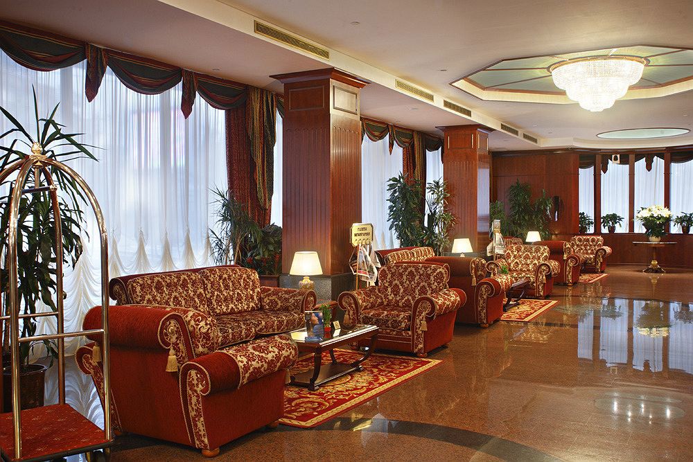 Golden Ring Hotel