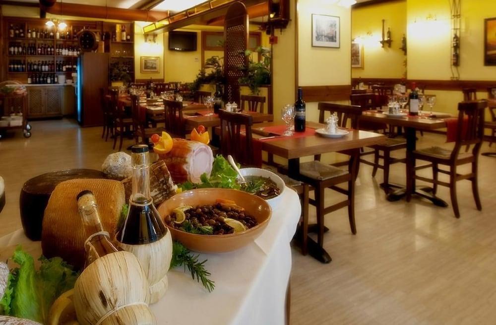 Hotel Ristorante Tre Leoni galeri fotoğrafı