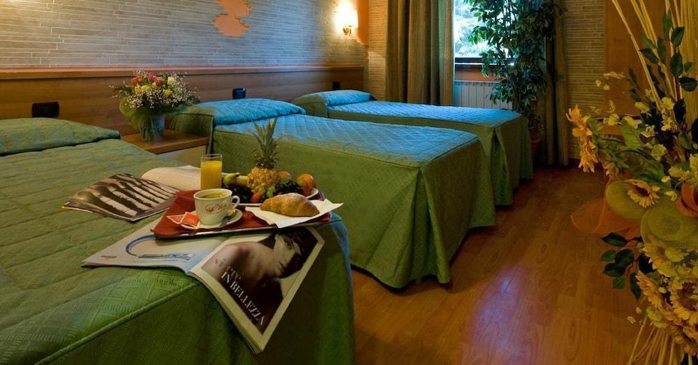Hotel Ristorante Tre Leoni galeri fotoğrafı