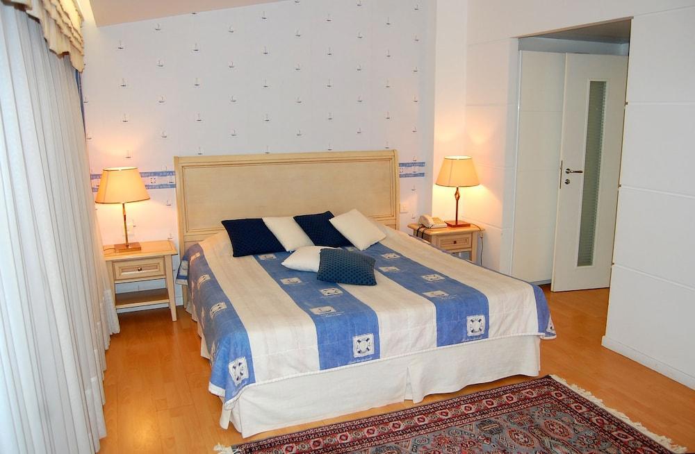 Poseidon Palace galeri fotoğrafı