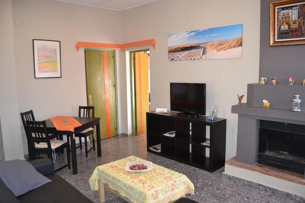 Apartamentos Marques De Guadiaro 1