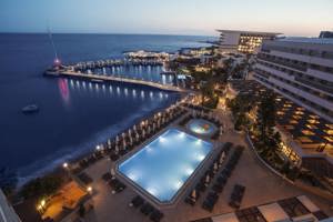 Adin Beach Hotel