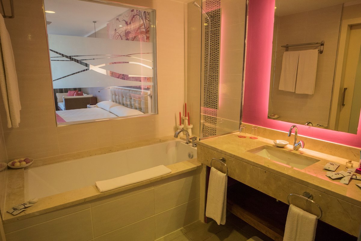 Gran Muthu Imperial Hotel - Adults Only