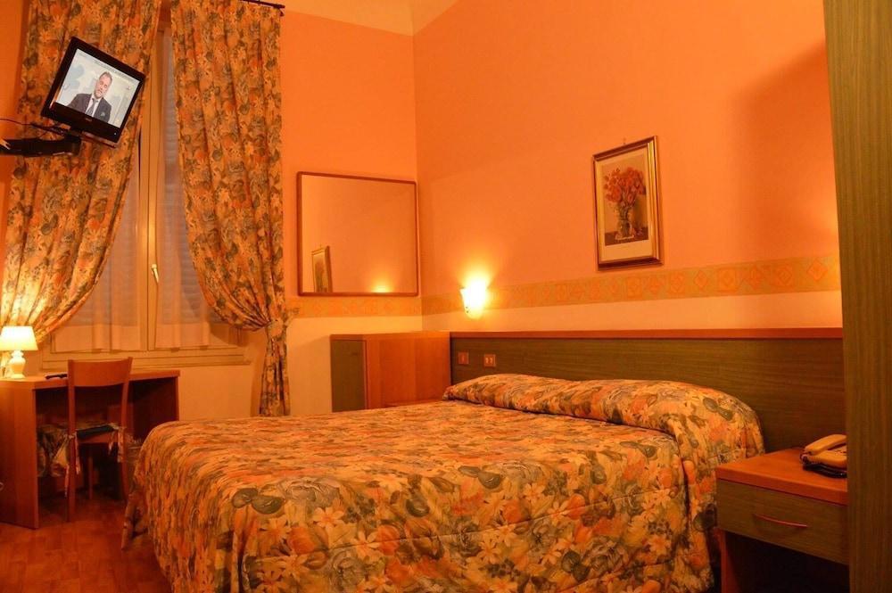 Hotel Genova fotoğrafı