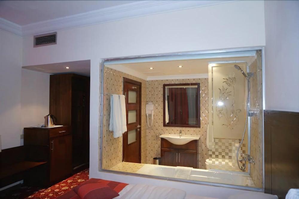 Petra By Nights Hotel