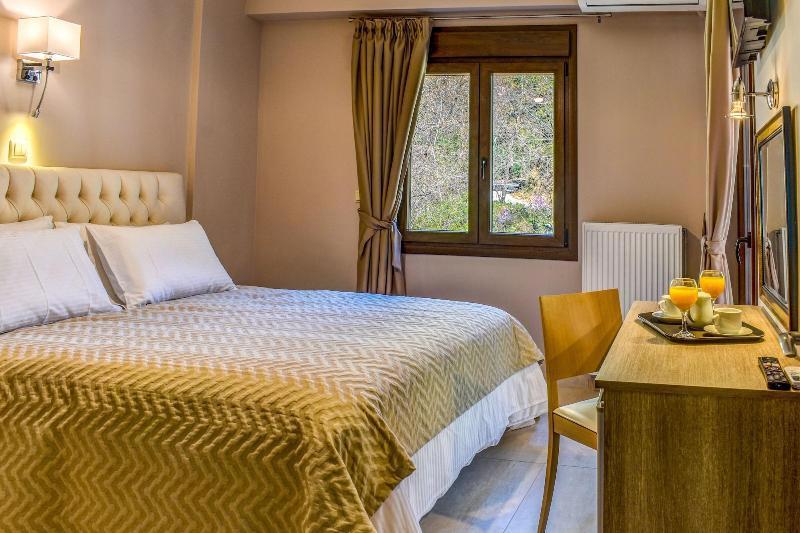 Elia Deluxe Accommodation