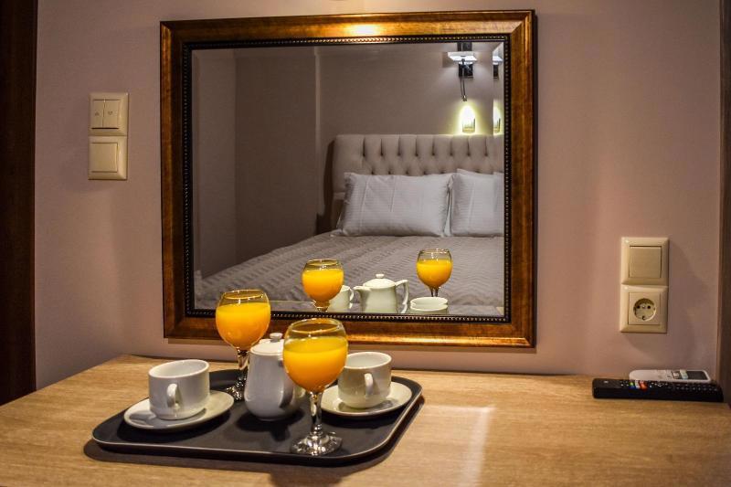 Elia Deluxe Accommodation