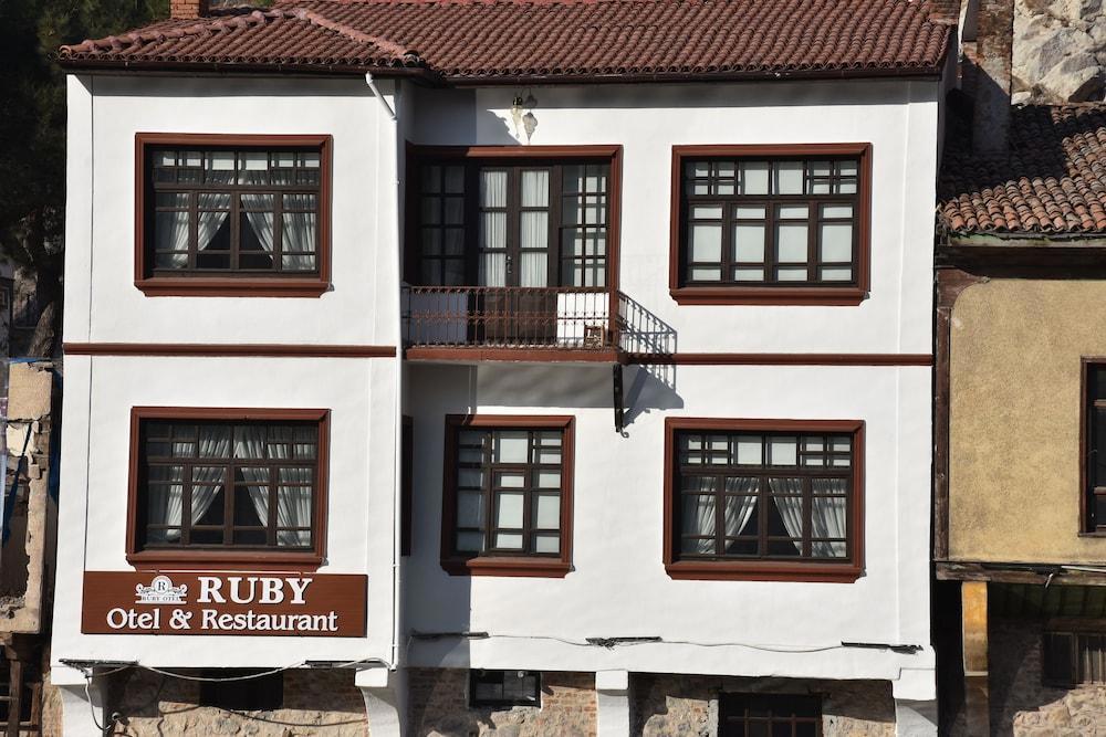 Ruby Otel