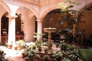 Santa Isabel Boutique