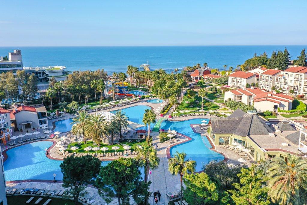 Arum Barut Collection