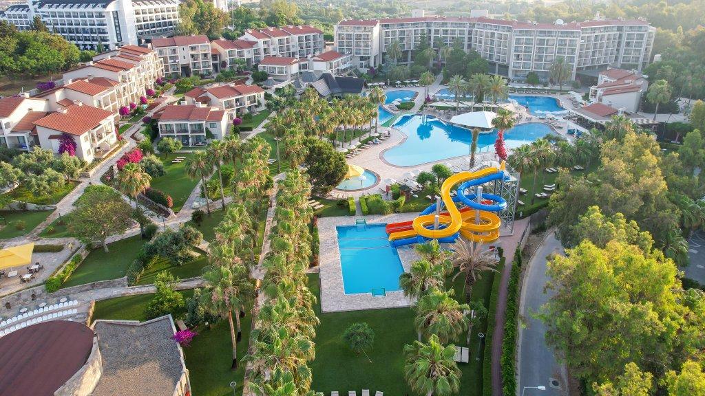 Arum Barut Collection fotoğrafı