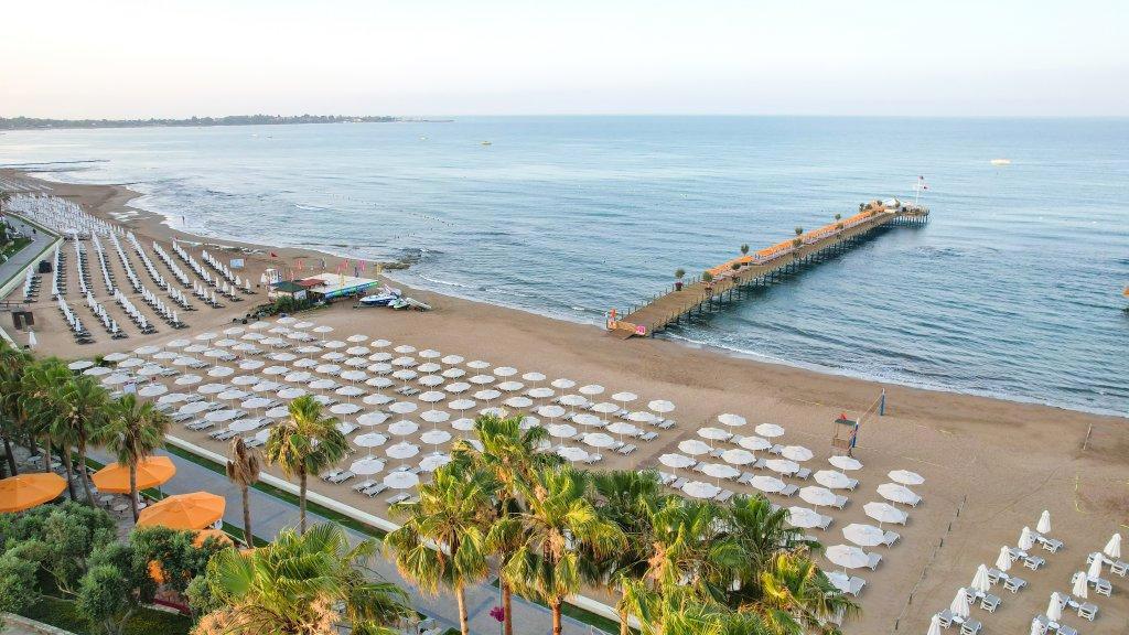 Arum Barut Collection galeri fotoğrafı