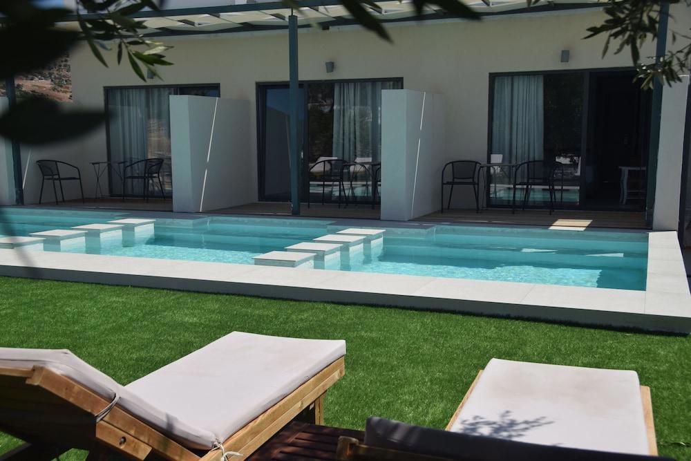 Zeus Eleva Miraya (Adults Only) fotoğrafı