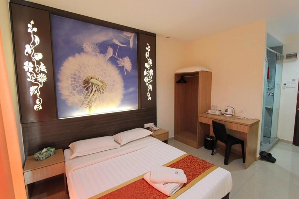 D&F Boutique Hotel