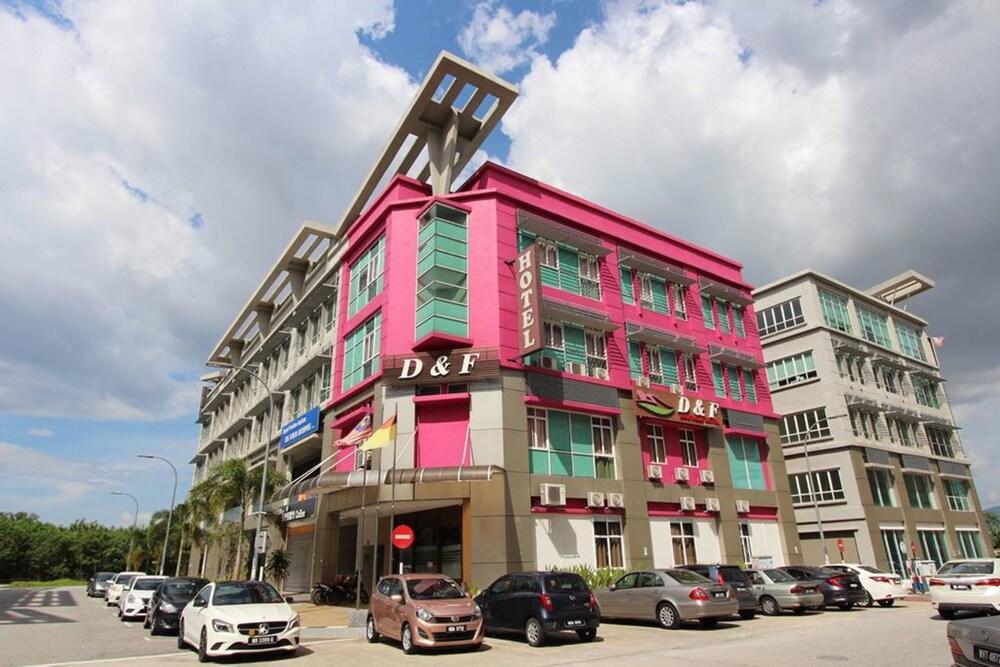 D&F Boutique Hotel