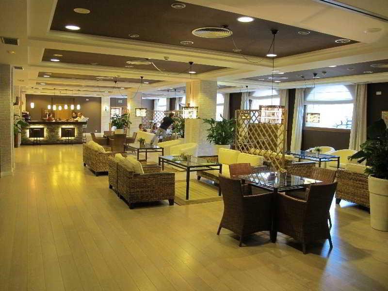 4Us Rioja Wine Hotel