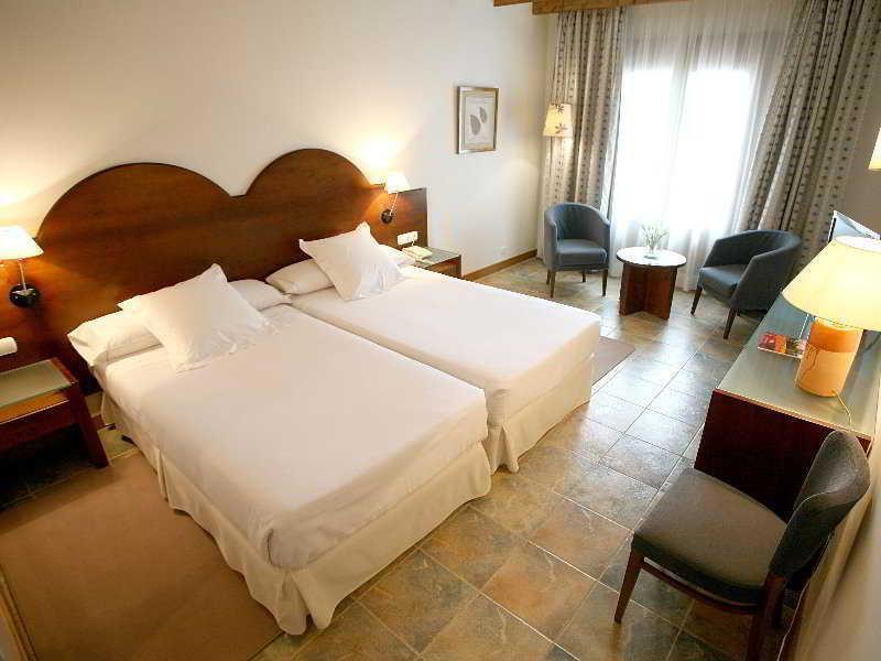 4Us Rioja Wine Hotel