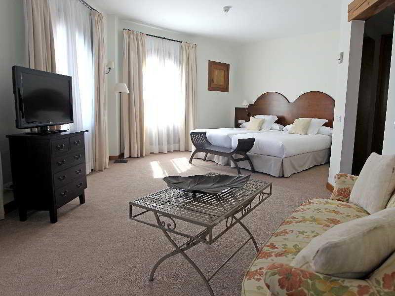 4Us Rioja Wine Hotel