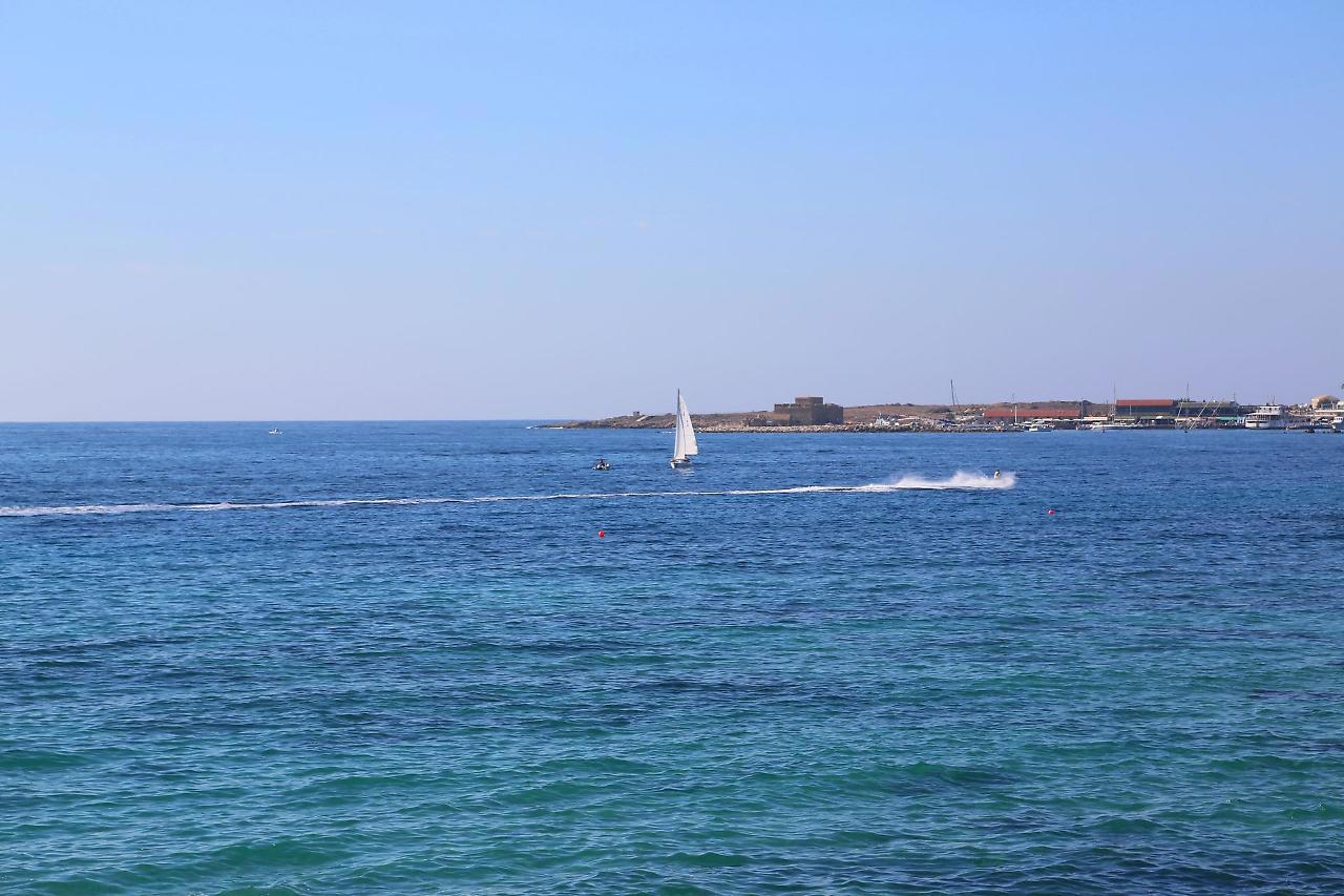 Gold Lagoon Kosher Hotel