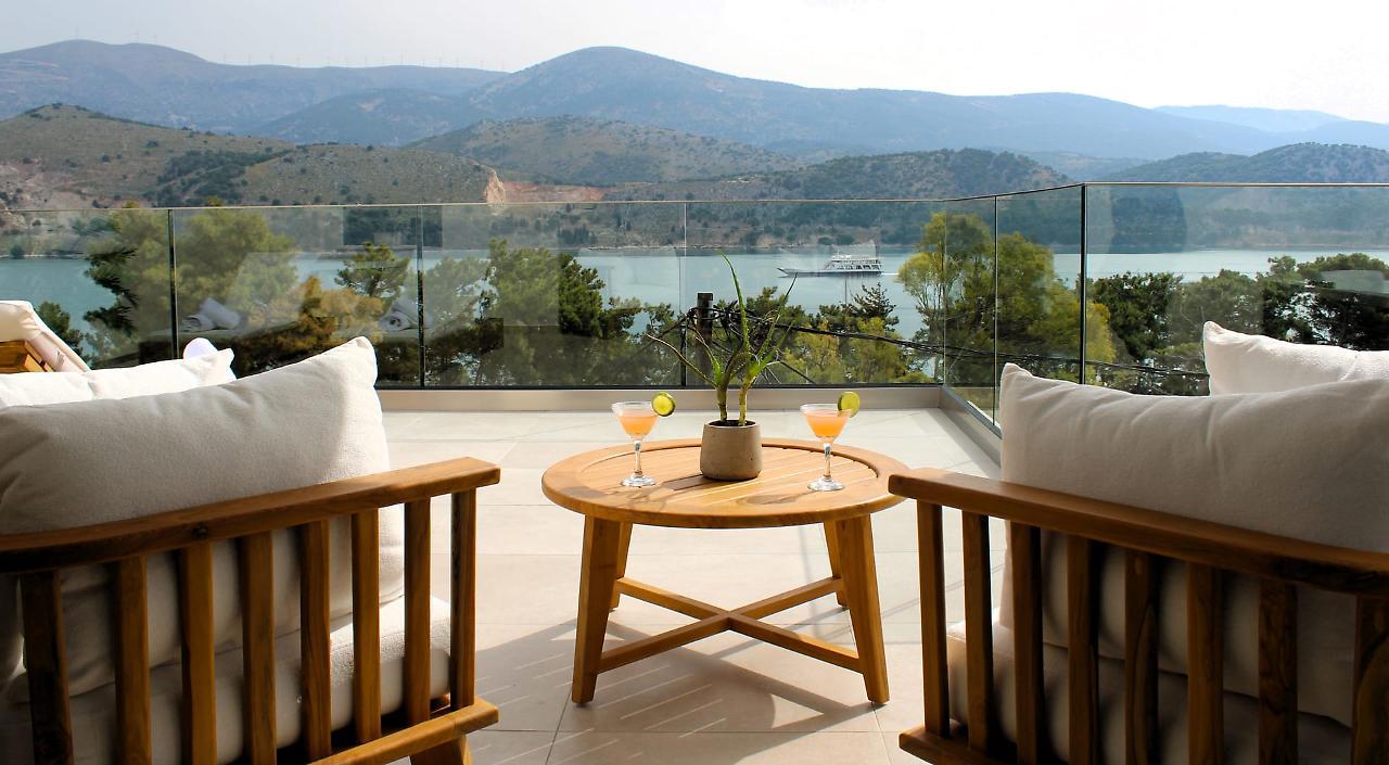 Veranda Suite