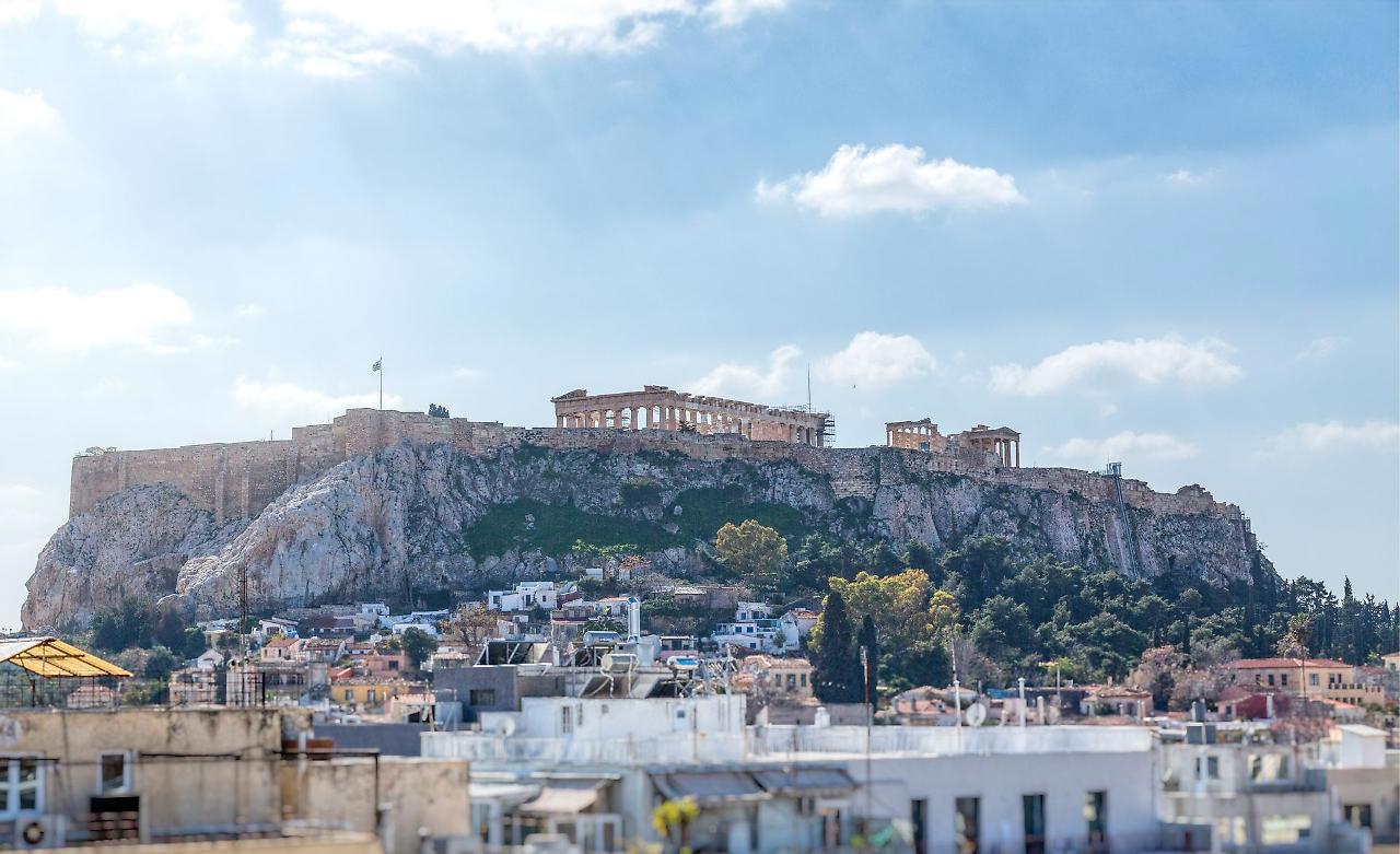 Athens Ivy galeri fotoğrafı