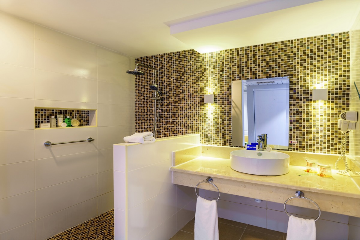 Memories Caribe Beach Resort - Adults Only  +16