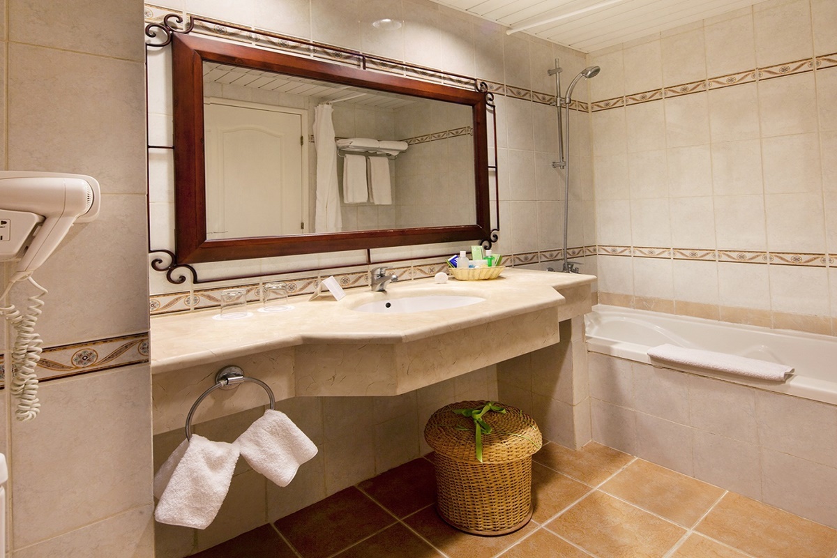Memories Caribe Beach Resort - Adults Only  +16