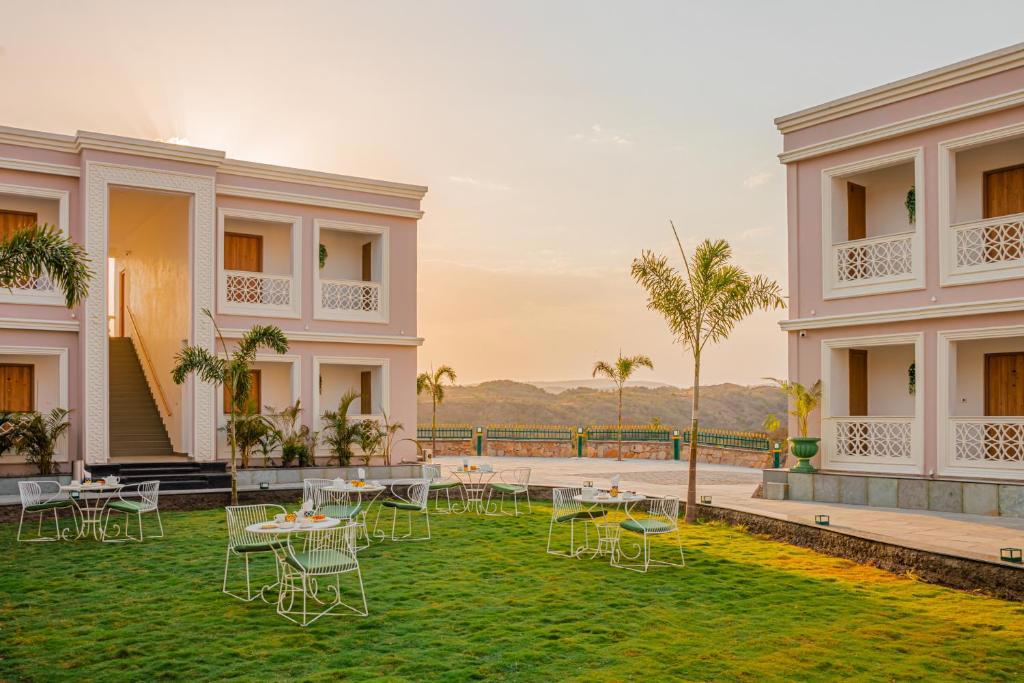 Tree Of Life Vantara Resort And Spa
