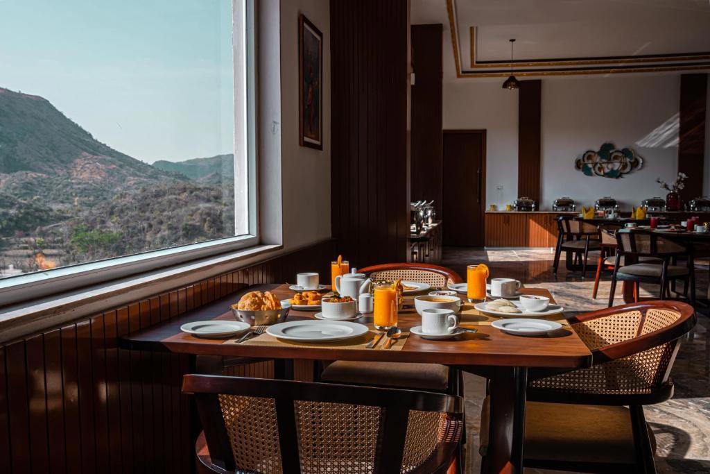 Tree Of Life Vantara Resort And Spa