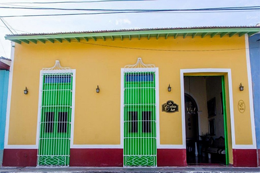 E La Calesa